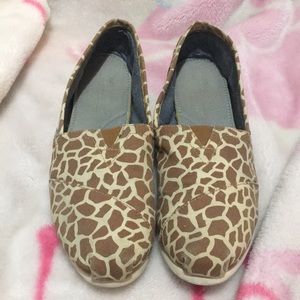 Tom Giraffe print classics